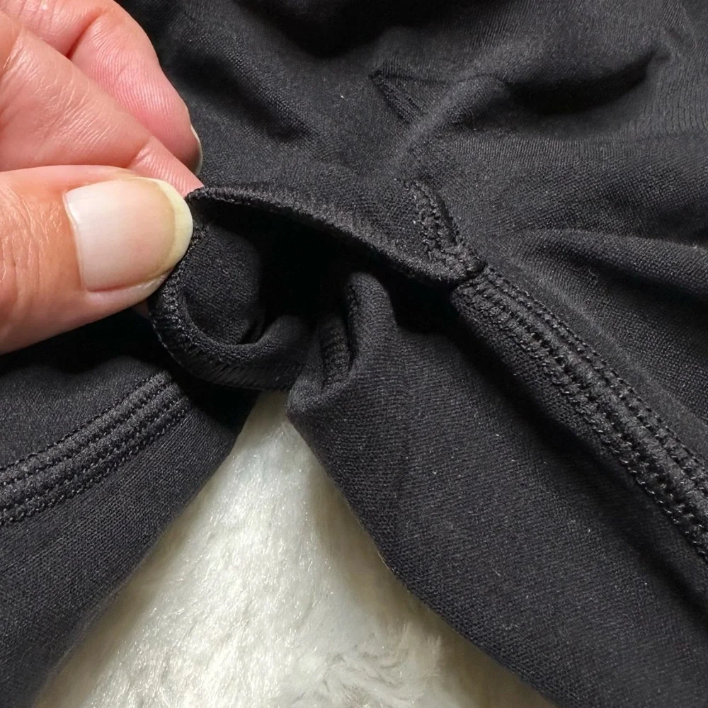 NEW Skims Seamless Sculpt Maternity Mid Thigh Short in Onyx Women’s XXS/XS